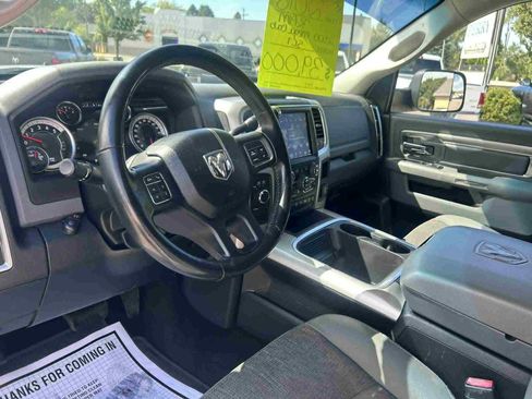 Used 2018 RAM 2500 SLT w/ Luxury Group image 19