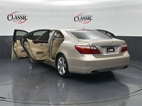 Used 2011 Lexus LS 460 image 31