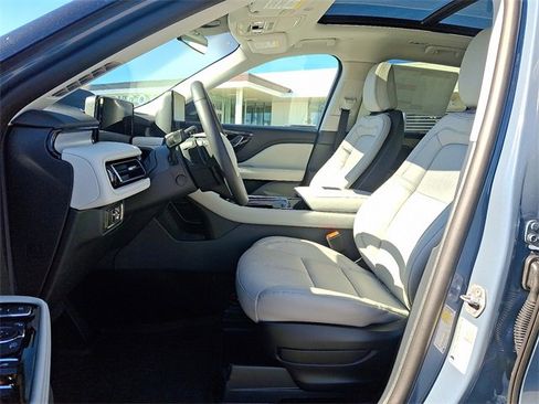 New 2025 Lincoln Aviator Reserve image 6