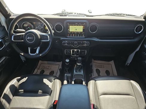 Used 2022 Jeep Wrangler Unlimited Sahara w/ Cold Weather Group AWD/4WD image 13