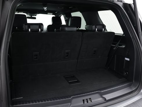 Used 2021 Ford Expedition XLT AWD/4WD image 37