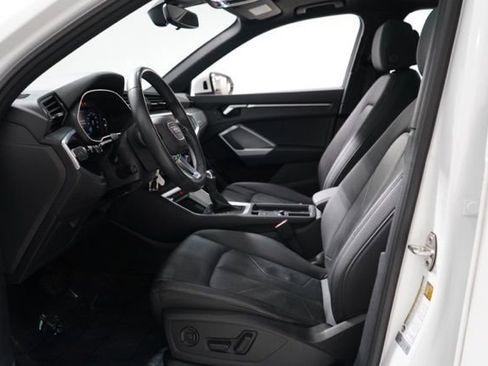 Used 2023 Audi Q3 2.0T Premium image 14