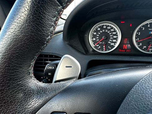 Used 2006 BMW M6 Coupe image 42