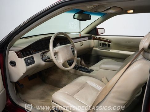 Used 2001 Cadillac Eldorado ESC w/ Comfort/Convenience Pkg FWD image 4