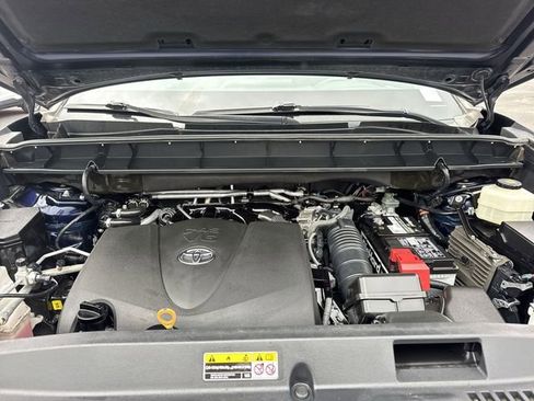 Used 2020 Toyota Highlander LE image 22