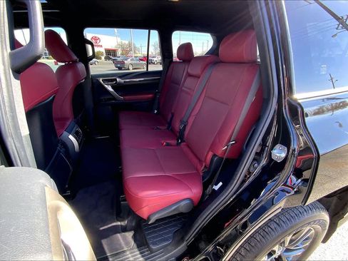 Used 2021 Lexus GX 460 Premium w/ Premium Package image 21