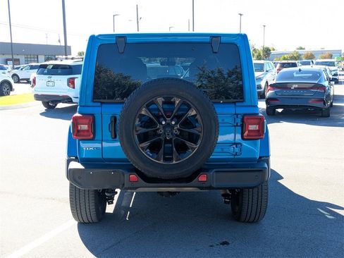 Used 2021 Jeep Wrangler Unlimited Sahara w/ Cold Weather Group image 7