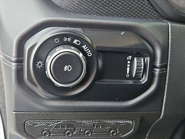 Used 2024 Jeep Wrangler Unlimited Rubicon w/ Technology Group AWD/4WD image 25