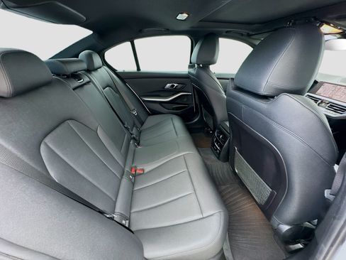 Used 2020 BMW 330i Sedan RWD image 19