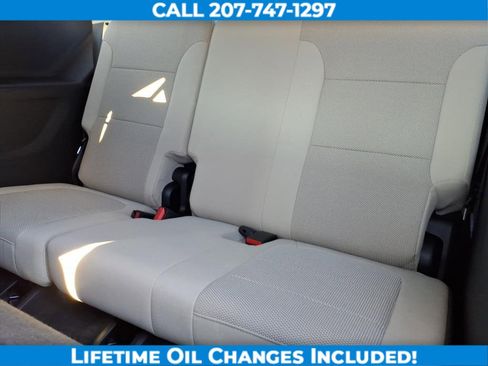 Used 2023 Chevrolet Traverse LS image 14