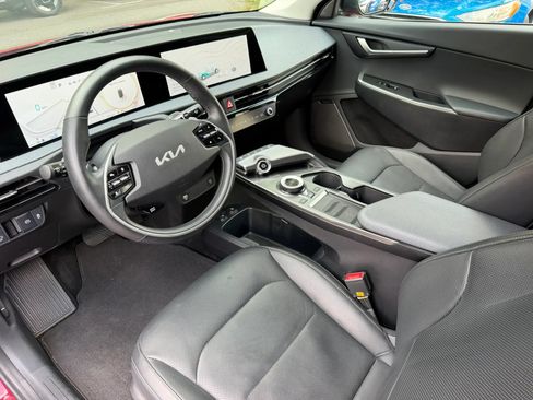 Used 2022 Kia EV6 Wind w/ Wind Technology Package AWD/4WD image 14