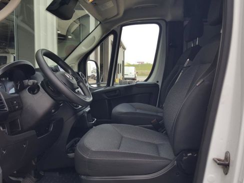 Used 2023 RAM ProMaster 2500 image 19