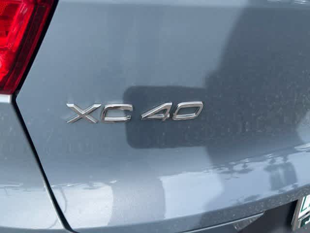 Used 2020 Volvo XC40 T5 Momentum w/ Protection Package Premier AWD/4WD image 13
