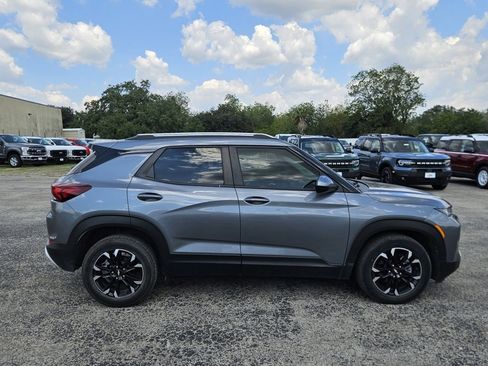 Used 2021 Chevrolet TrailBlazer LT w/ Convenience Package image 5