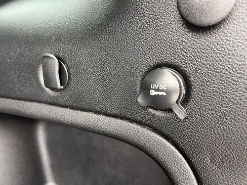 Used 2021 Jeep Grand Cherokee Limited image 7