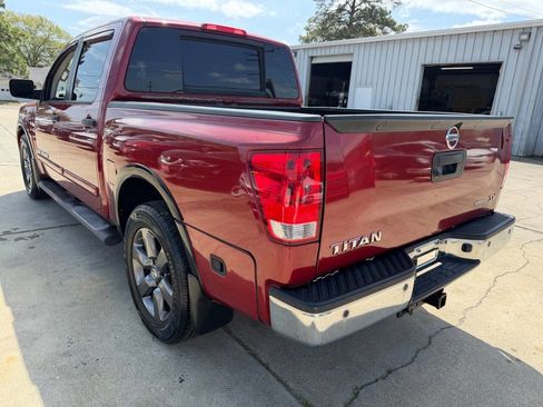 Used 2015 Nissan Titan SV w/ SV Value Truck Package image 7