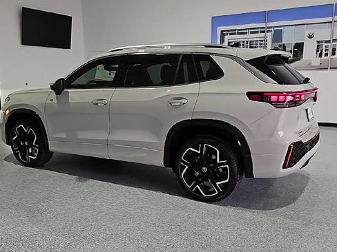 New 2026 Volkswagen Tiguan SEL R-Line AWD/4WD image 7