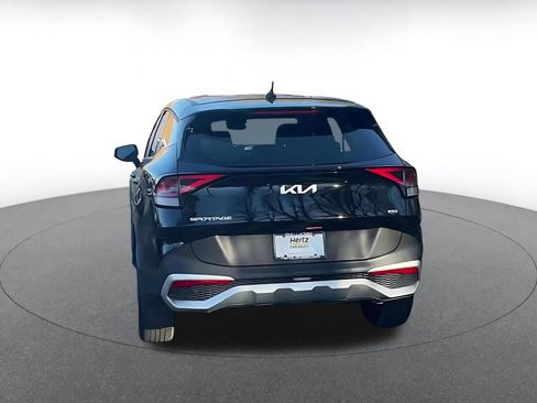 Used 2025 Kia Sportage LX image 11