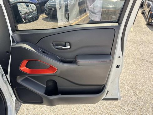 Used 2023 Nissan Frontier Pro-X w/ Technology Package image 14