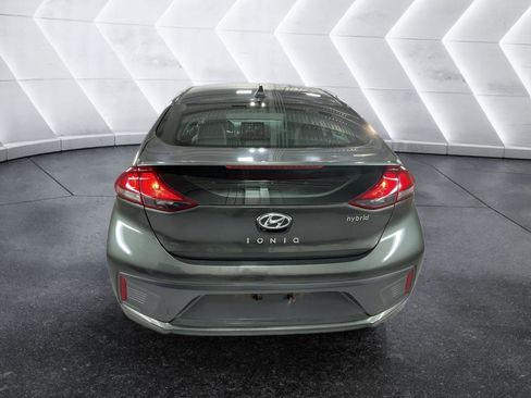 Certified 2021 Hyundai Ioniq SE image 3