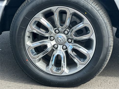 Used 2021 RAM 1500 Laramie image 31