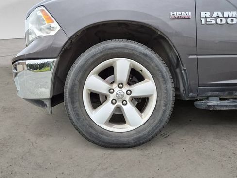 Used 2015 RAM 1500 Classic SLT AWD/4WD image 9