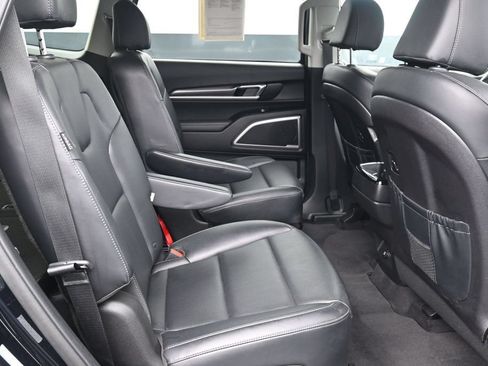 Used 2023 Kia Telluride S FWD image 14