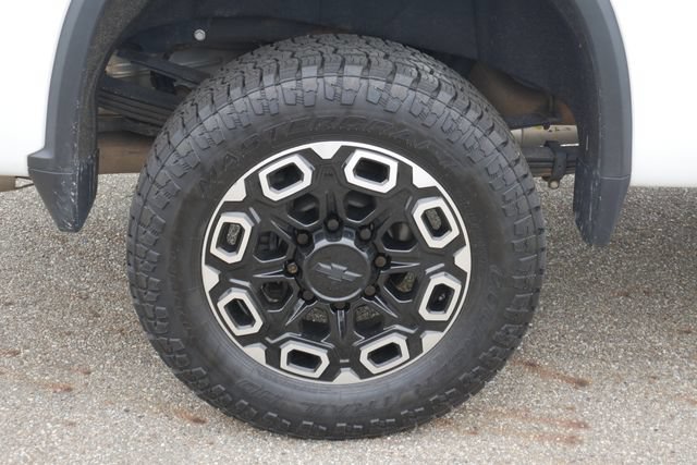 Used 2022 Chevrolet Silverado 3500 High Country AWD/4WD image 13