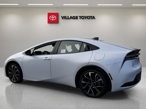 New 2026 Toyota Prius Plug-In Hybrid image 3