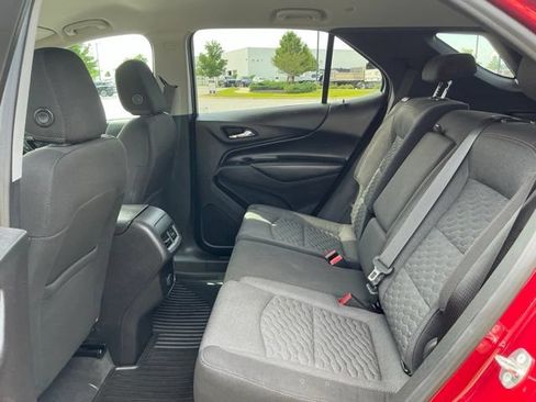Used 2018 Chevrolet Equinox LT FWD image 33