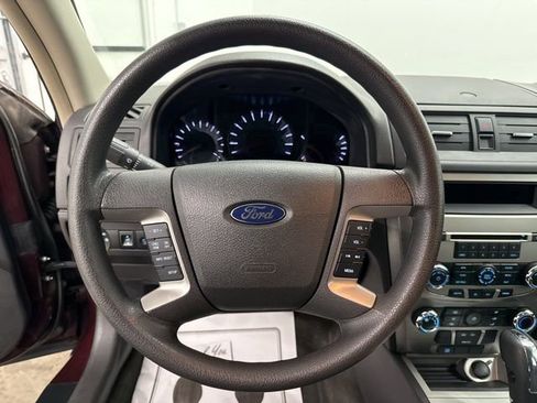 Used 2012 Ford Fusion SE image 24