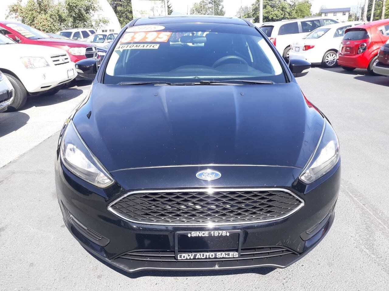 Used 2018 Ford Focus SEL FWD image 2