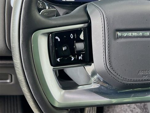 Used 2025 Land Rover Range Rover Long Wheelbase SE image 10