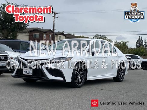 Certified 2024 Toyota Camry SE FWD image 1