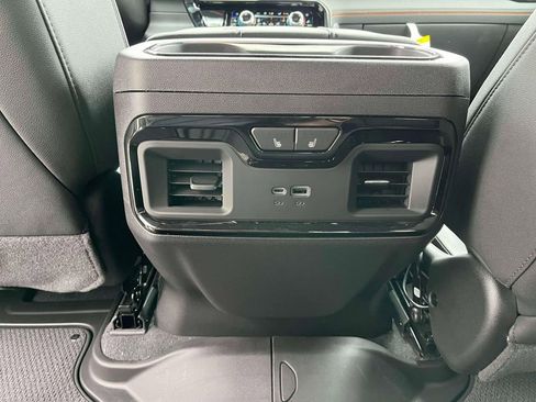 New 2026 GMC Sierra 1500 AT4 w/ AT4 Premium Package AWD/4WD image 15