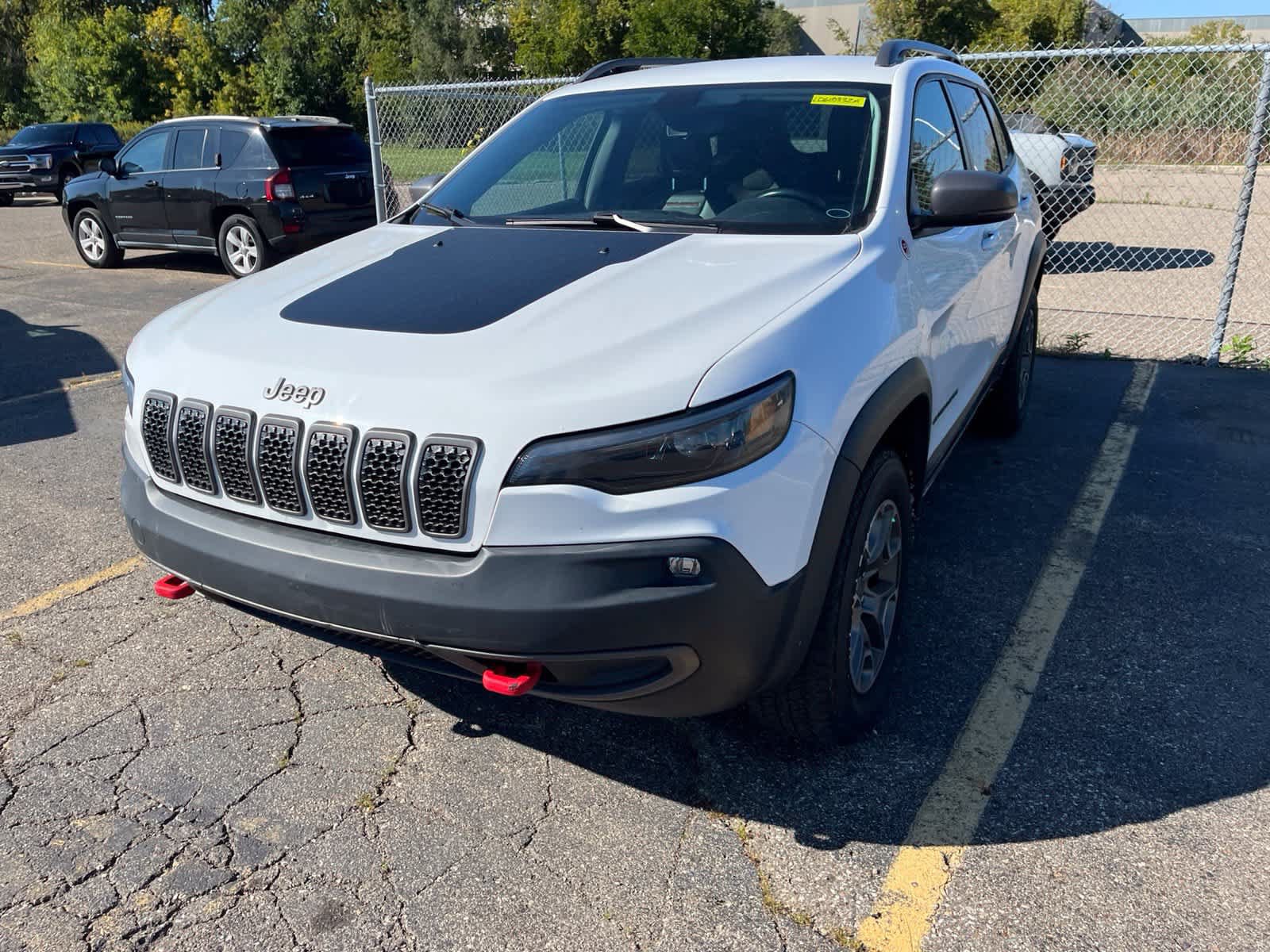Used 2020 Jeep Cherokee Trailhawk w/ Cold Weather Group AWD/4WD image 4