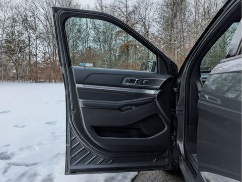 Used 2017 Ford Explorer Sport w/ Equipment Group 401A image 10