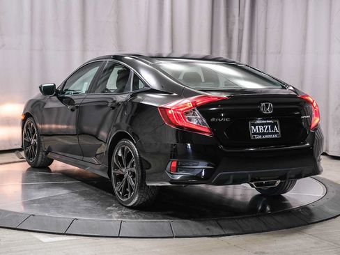 Used 2019 Honda Civic Sport image 2