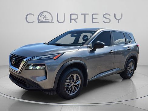 Used 2021 Nissan Rogue S FWD image 1