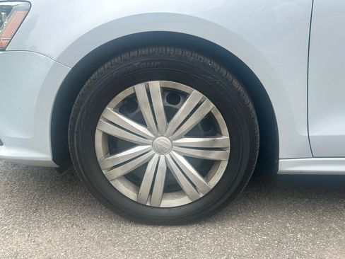 Used 2017 Volkswagen Jetta S FWD image 5