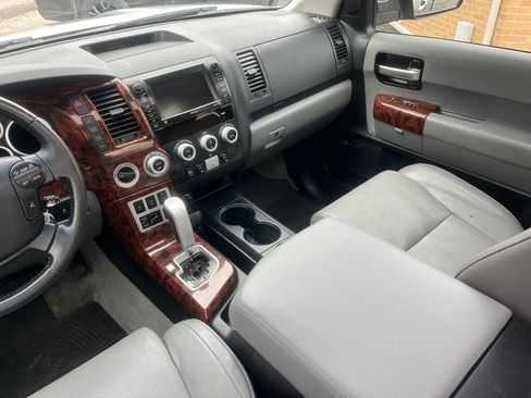 Used 2008 Toyota Sequoia Platinum image 30