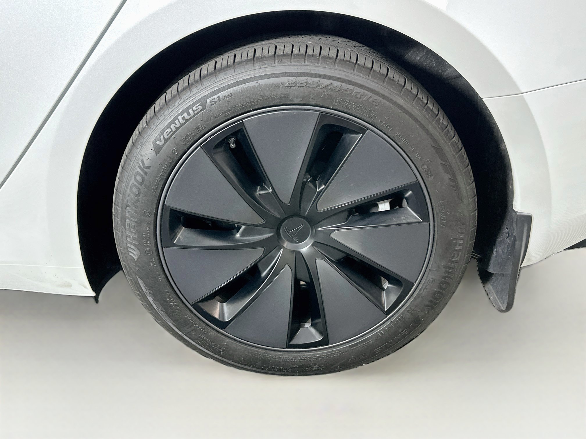 Used 2025 Tesla Model 3 Long Range AWD/4WD image 11
