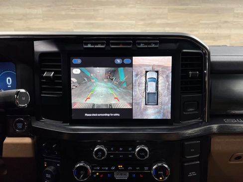 Used 2024 Ford F250 Lariat w/ Sport Appearance Package image 15