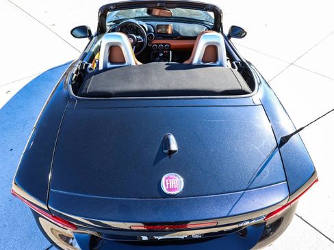 Used 2017 FIAT 124 Spider Lusso RWD image 19