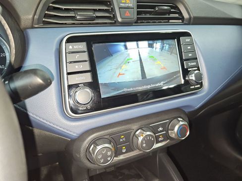 Used 2025 Nissan Versa SV w/ Trunk Package image 33