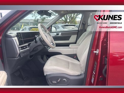 Used 2024 Hyundai Santa Fe Limited image 17