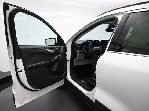 New 2025 Ford Escape Base w/ PHEV Premium Package image 8