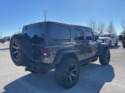 Used 2018 Jeep Wrangler Unlimited Sport S image 5