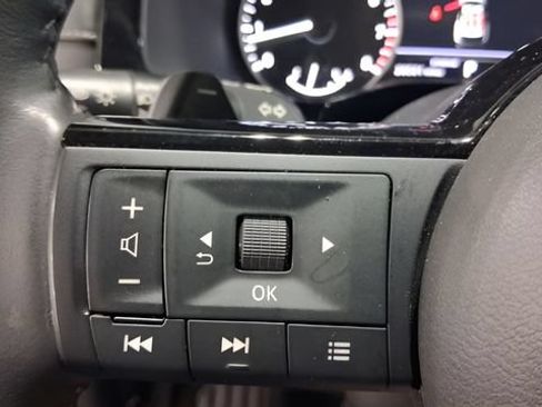 Used 2025 Nissan Pathfinder SL w/ Cargo Package FWD image 34