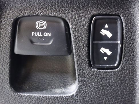 Used 2020 RAM 1500 Big Horn image 12